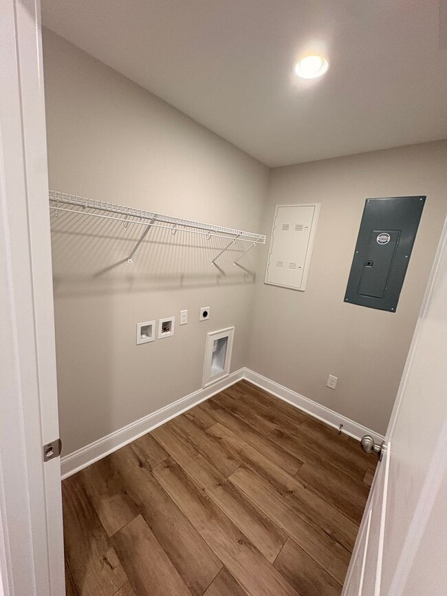 Foto del edificio - 112 Alva Ct