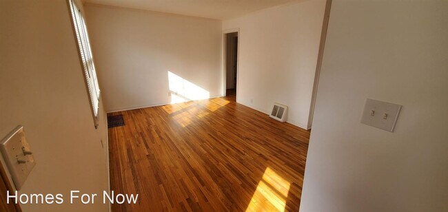 Foto del edificio - 2 br, 1 bath House - 6805 Thomas Avenue South