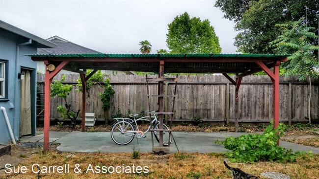 Foto del edificio - 2 br, 1 bath House - 744 Louisa Dr