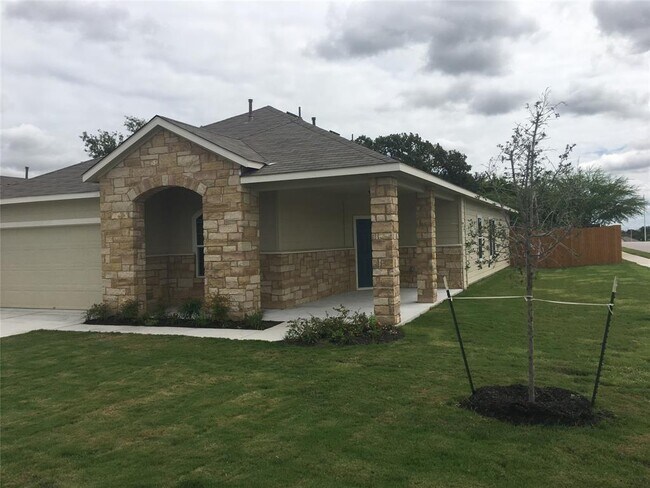 Building Photo - 13801 Harrisglenn Dr