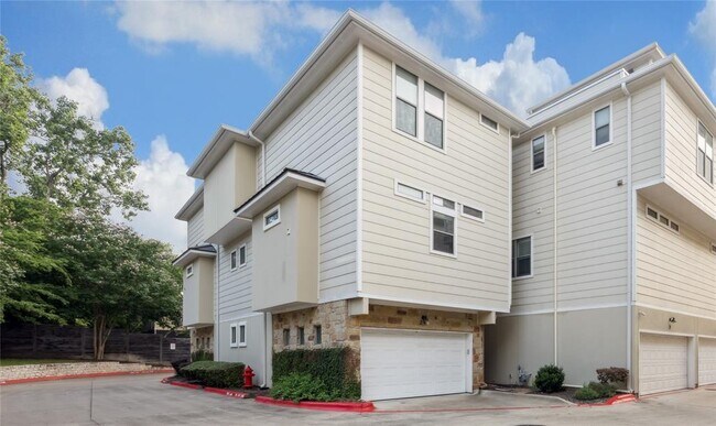Foto del edificio - 1115 Kinney Ave