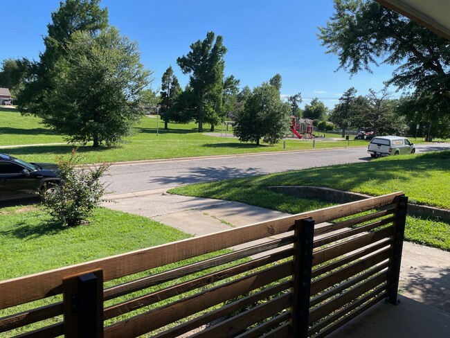 Building Photo - FULLY REMODELED 3 Bed 2.5 Bath Home in NW OKC