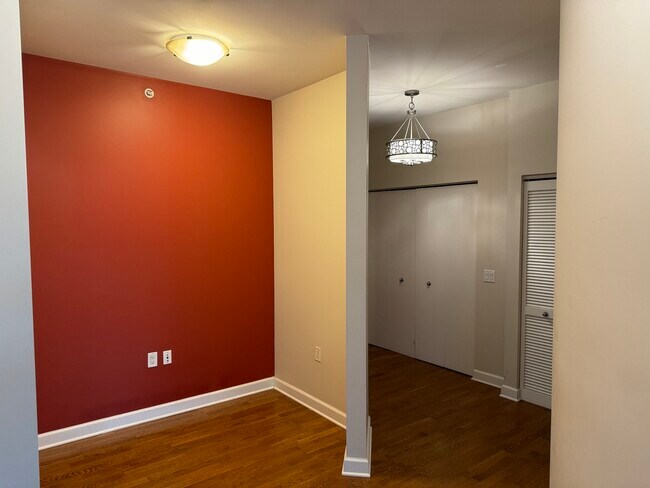 Foto del edificio - 1235 S Prairie Ave