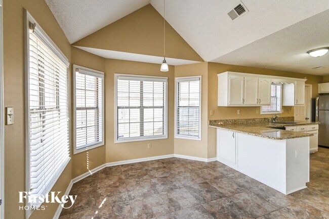 Building Photo - 4311 Gin Wade Cove