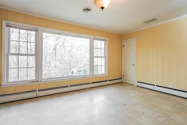 Building Photo - 2010 Trosper Road, Greensboro, NC 27455