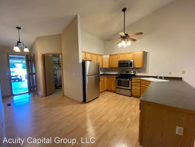 Building Photo - 2 br, 1 bath House - 21738 Evergreen Trail