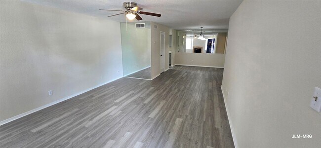 Foto del edificio - 9700 Leawood Blvd