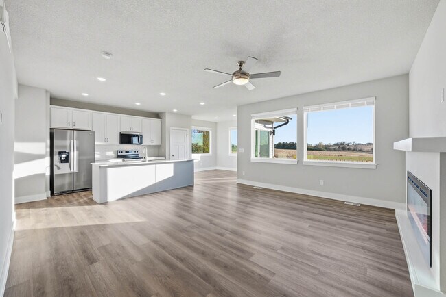 Foto del edificio - 526 43rd St SW