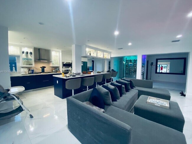 Foto del edificio - 17615 NW 85th Ave