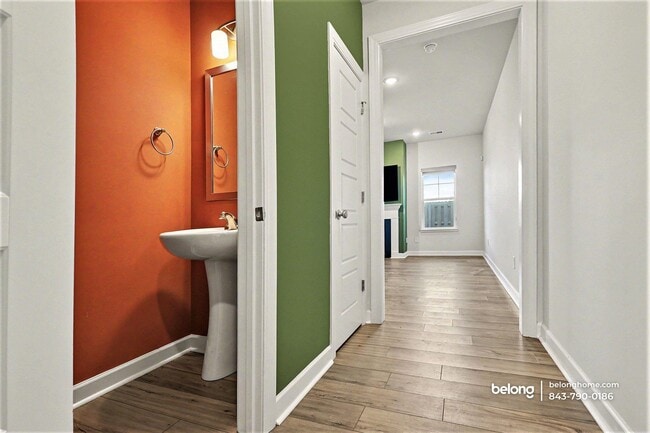 Foto del edificio - 104 Rock Cress Trl