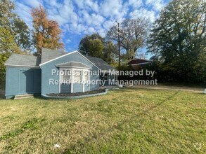 Building Photo - 1778 Edward Ave