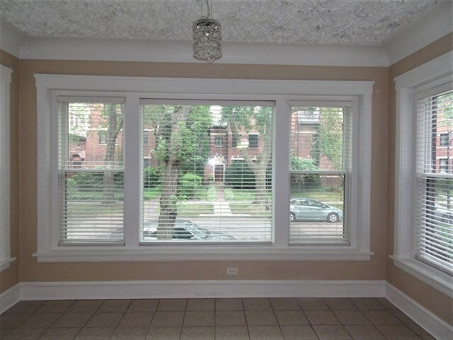 Building Photo - 5312 S Greenwood Ave