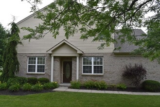 Building Photo - 3889 Thorngate Dr
