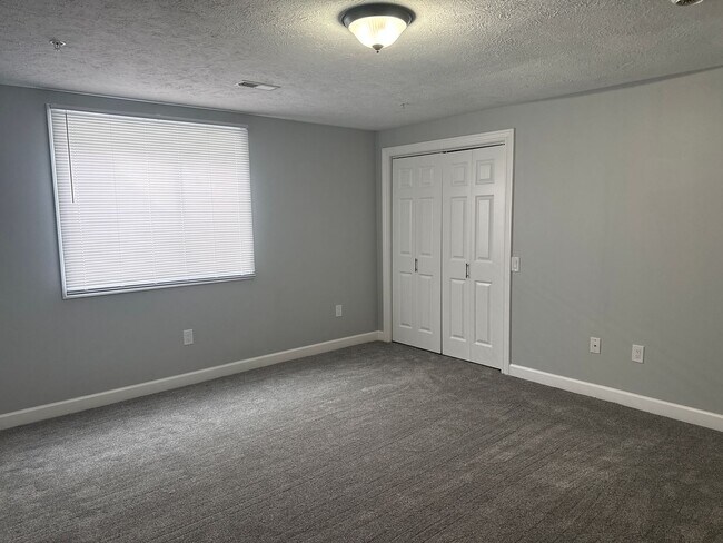 Foto del edificio - 620 Garvey Ln