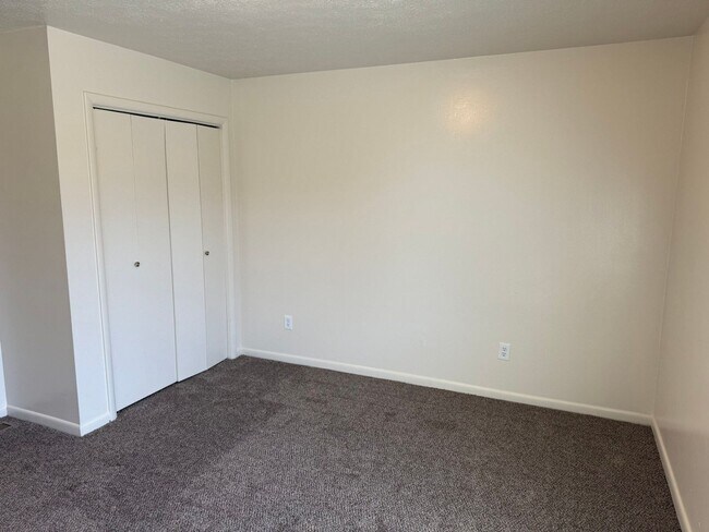 Foto del edificio - 4820 Scheel Rd