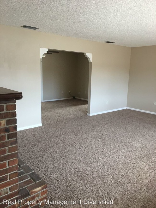 Foto del edificio - 2 br, 1 bath House - 12521 SW HWY 484