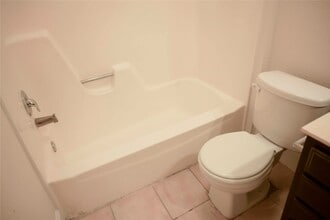 Building Photo - 14209 Briarsage Ct