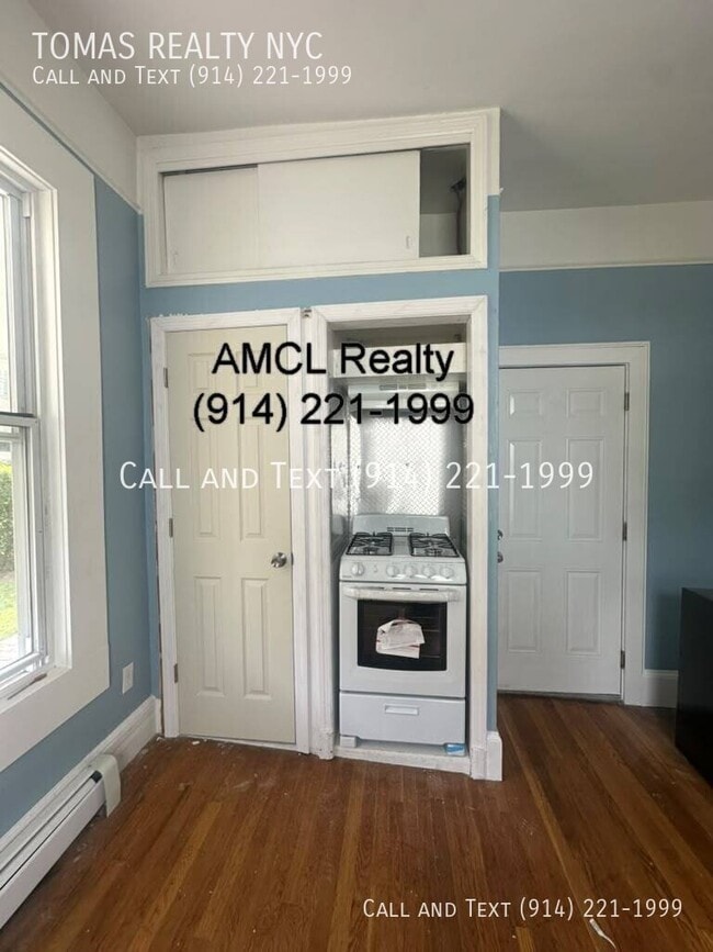 Photo - 114 S 6th Ave, Mount Vernon, NY 10550- Apartment