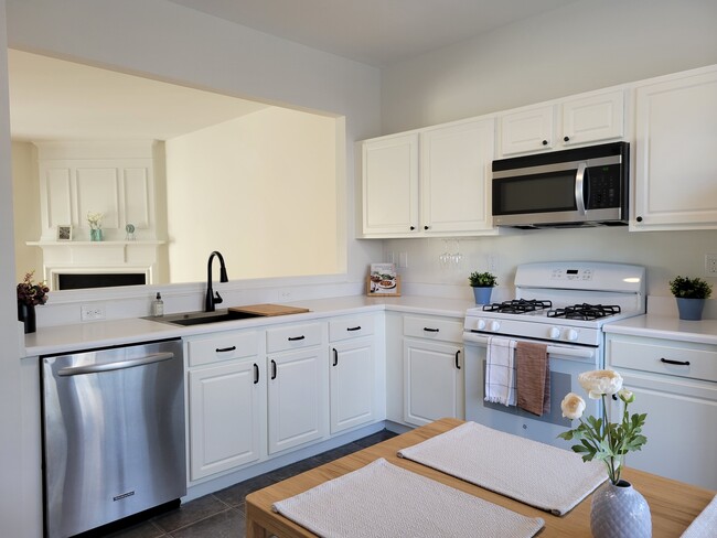 Kitchen - 2661 Ashleigh Ln