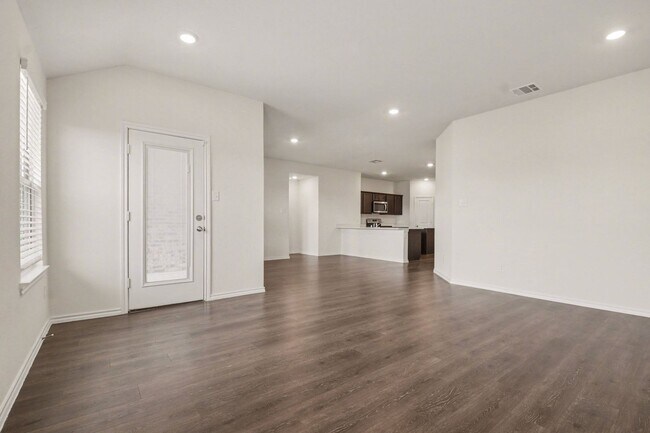 Building Photo - Comfortable Living Meets Modern Style in This Bright Home