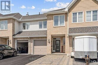 Building Photo - 939 Verbena Crescent