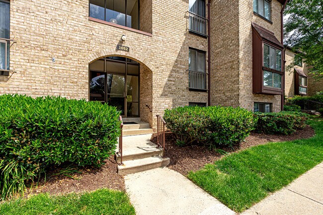 Foto del edificio - 2052 Royal Fern Ct