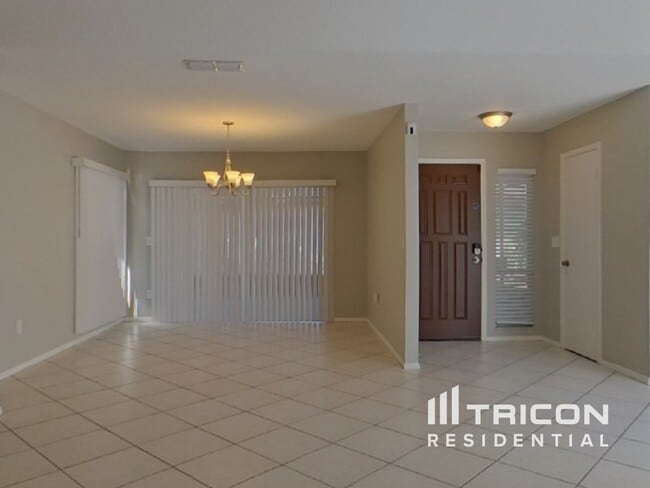 Building Photo - 6918 Silvermill Dr