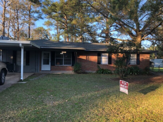 Building Photo - 103 Aurora Dr
