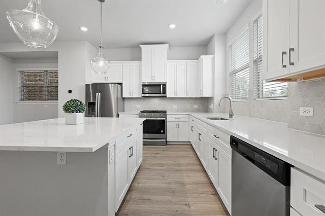 Foto del edificio - 4831 Aldenbury St