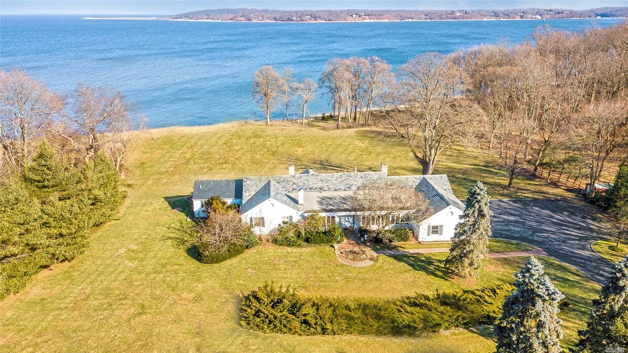 109 Centre Island Rd, Oyster Bay, NY 11771 House Rental in Oyster Bay