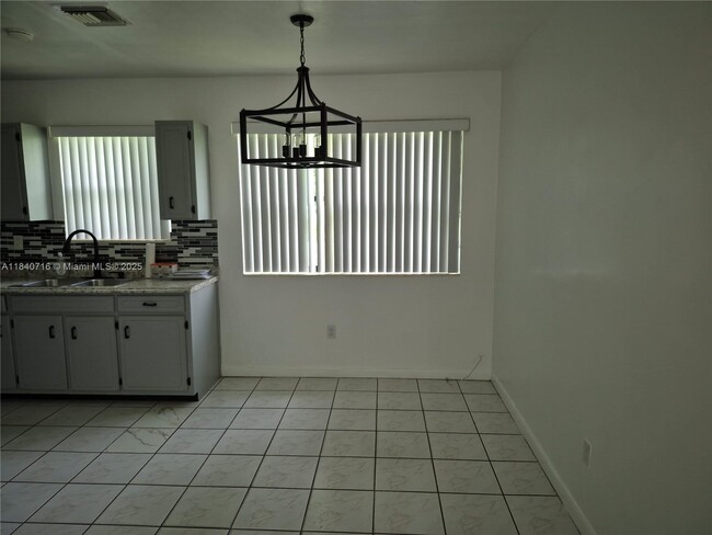 Building Photo - 11521 SW 138th St