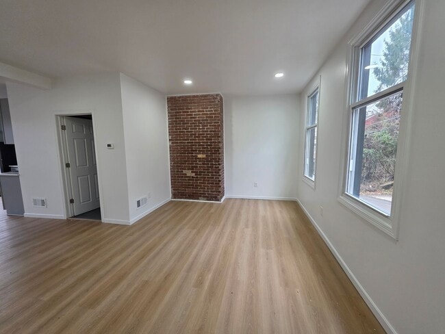 Foto del edificio - Newly updated 3 bedroom 2 bathroom house for Rent!!!