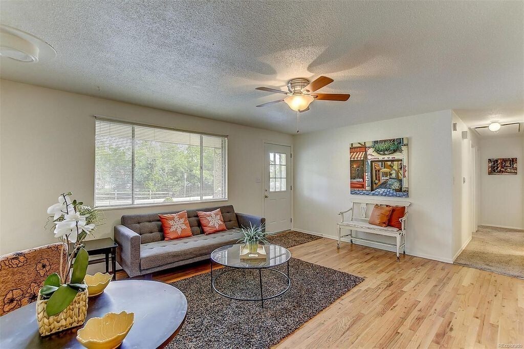 Primary Photo - Beautiful Three Bedroom Home 9 months lease.