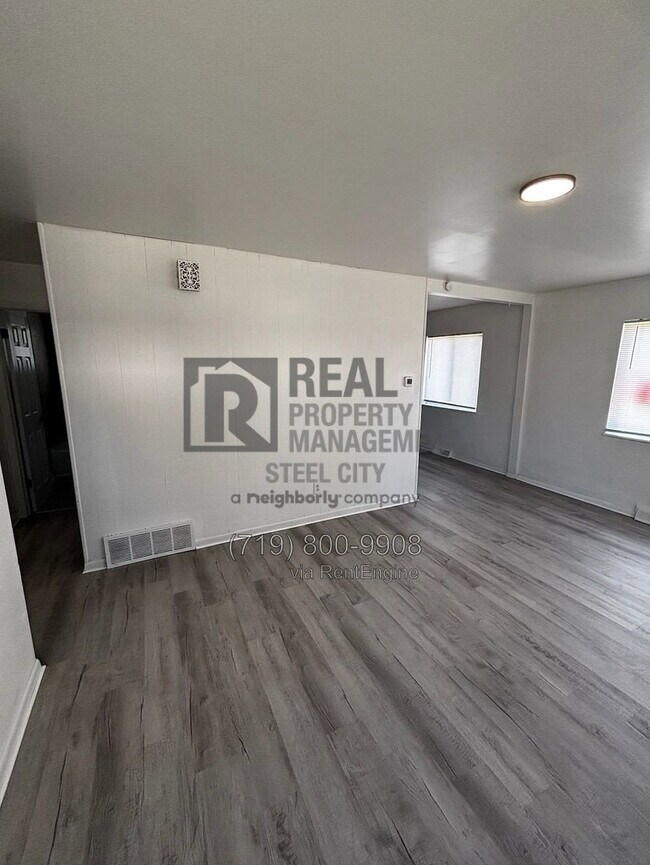 Foto del edificio - 1611 W 20th St