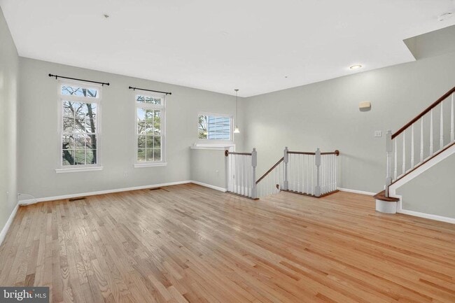 Building Photo - 7207 Solar Walk