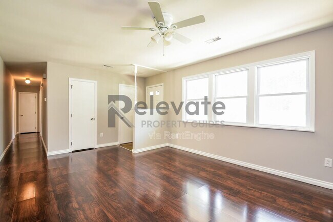 Foto del edificio - 523 Petty St