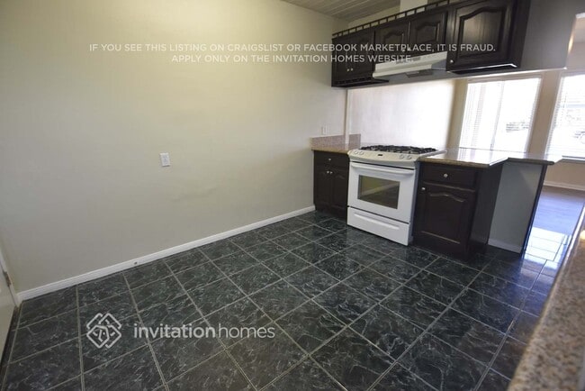 Building Photo - 3618 W 145th St