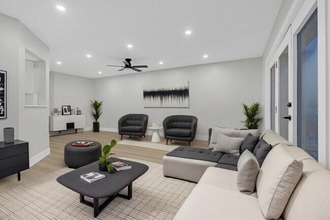 Foto del edificio - 10347 Dearlove Rd