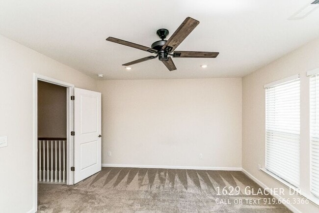 Photo - 1629 Glacier Dr House