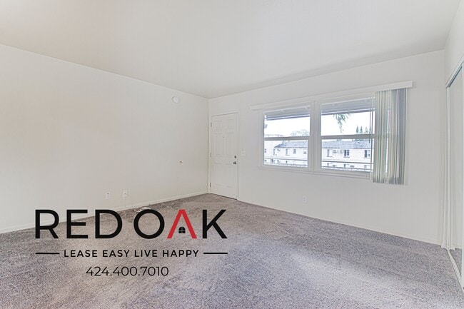 Building Photo - 380 S Sierra Madre Blvd