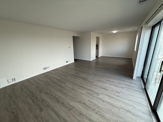 Foto del edificio - 2300 N Harlem Ave