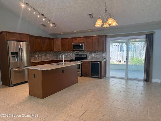 Building Photo - 189 Ocean Breeze Cir