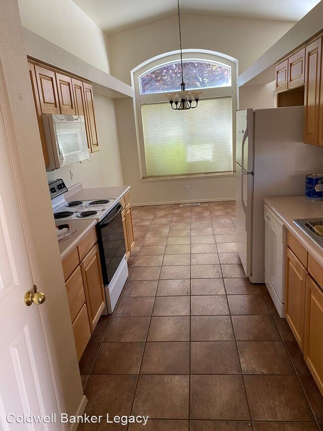 Building Photo - 3 br, 2 bath House - 7304 Quail Springs PL NE
