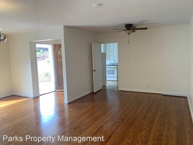 Foto del edificio - 3 br, 2 bath House - 740 Santa Margarita Ave.