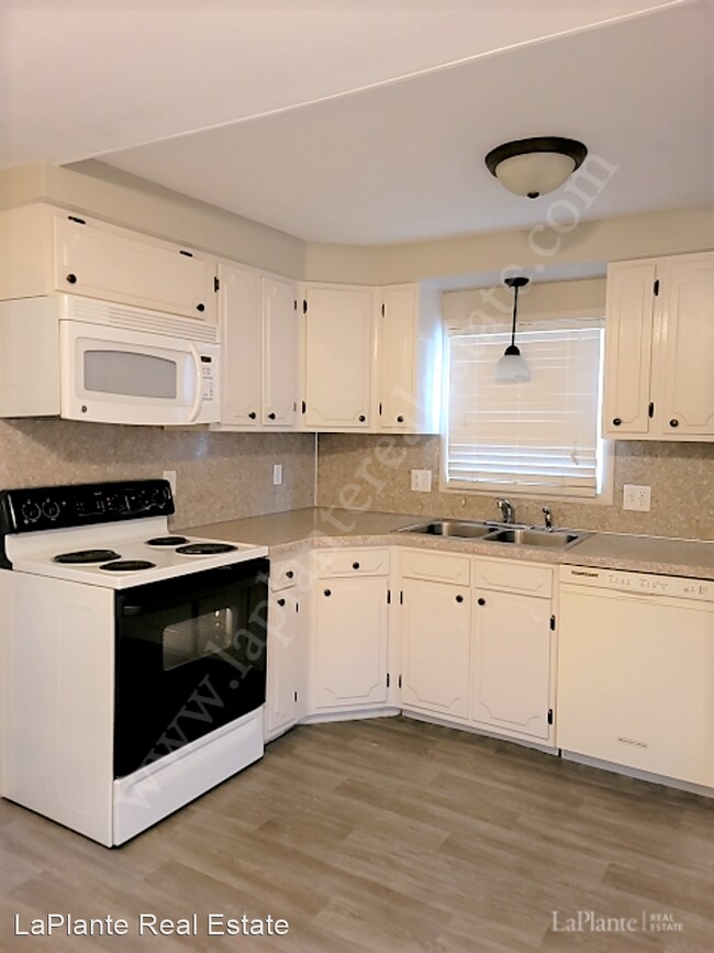 Building Photo - 3 br, 1 bath House - 2105 Sandown Road