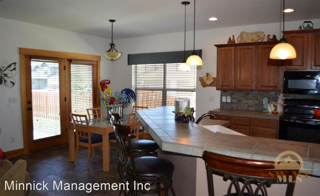 Foto del edificio - 4 br, 2.5 bath House - 1189 Meagher Ave