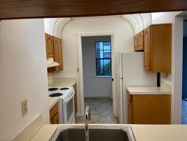 Foto del edificio - 1735 Harrison St