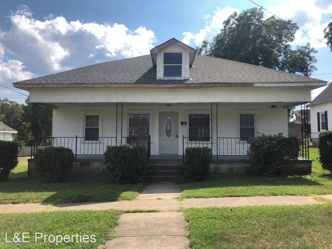110 E Washington Ave, Bessemer City, NC 28016 House Rental in