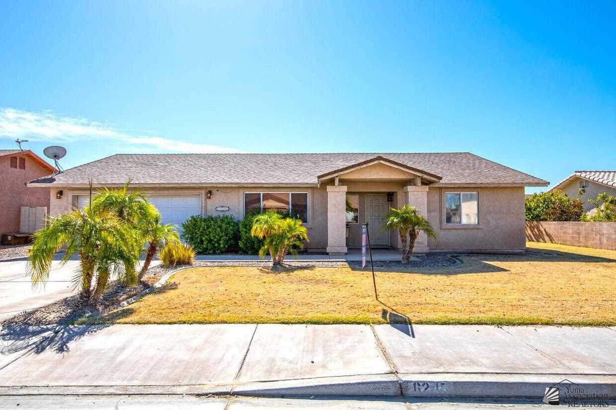 Primary Photo - 6245 E 43rd Pl