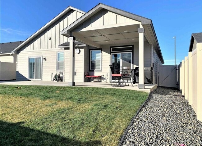 Foto del edificio - Newer Home in Kennewick, Great Location!